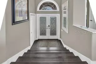 2853 Seabreeze Dr S, Gulfport, FL 33707 - Photo 9