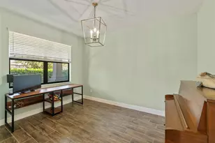 1220 Florablu Dr, Seffner, FL 33584 - Photo 9