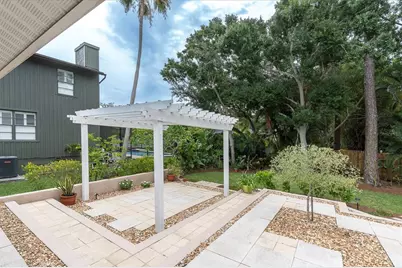 11566 Pine Street, Seminole, FL 33772 - Photo 31