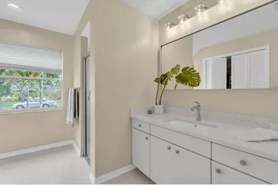 11566 Pine Street, Seminole, FL 33772 - Photo 21