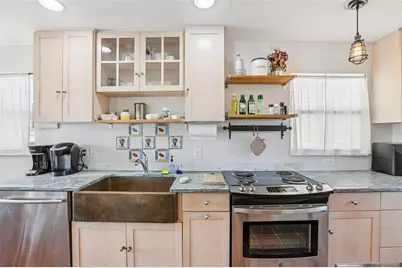 23 80th Avenue, Treasure Island, FL 33706 - Photo 9
