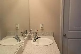 7819 Sail Clover Ln, Zephyrhills, FL 33540 - Photo 17