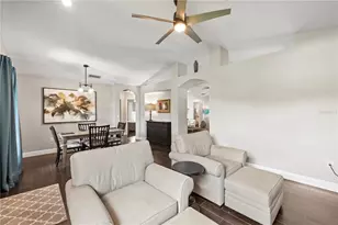 31328 Wrencrest Dr, Wesley Chapel, FL 33543 - Photo 11