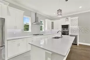 3844 Seena Mnr Ct, Tampa, FL 33618 - Photo 5