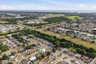 3029 Huntington Rd, Holiday, FL 34691 - Photo 31
