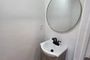 1401 Pennsylvania Ave, Clearwater, FL 33755 - Photo 11