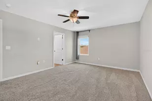 10405 Laguna Plains Dr, Riverview, FL 33578 - Photo 19