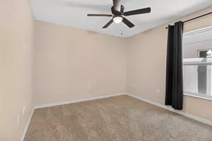 10405 Laguna Plains Dr, Riverview, FL 33578 - Photo 11