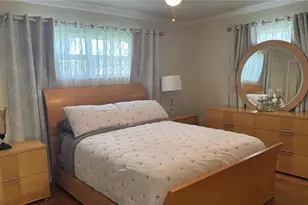 9652 Commodore Dr, Seminole, FL 33776 - Photo 7