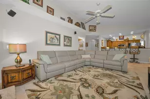 9904 Oaks Ln, Seminole, FL 33772 - Photo 37