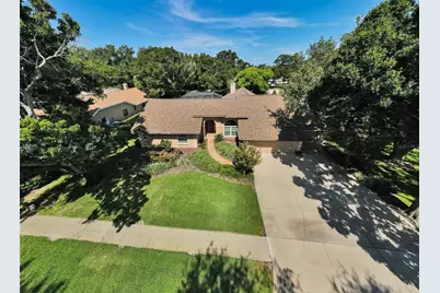 9904 Oaks Lane, Seminole, FL 33772 - Photo 19