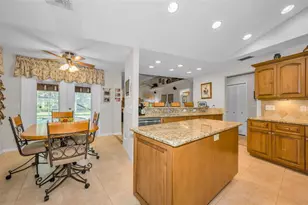 9904 Oaks Ln, Seminole, FL 33772 - Photo 27