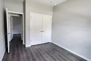 5024 Finders Ct, Tampa, FL 33617 - Photo 13
