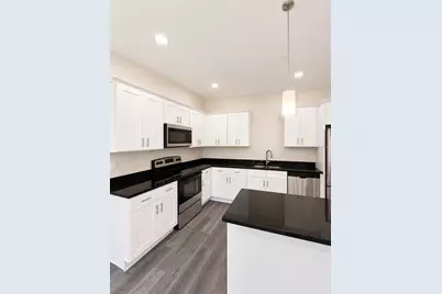 4347 Cambio Gardens Court, Tampa, FL 33610 - Photo 11