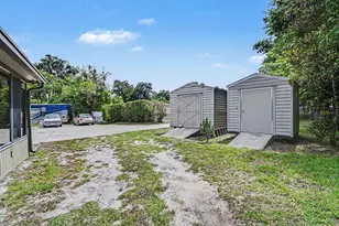 633 S Delaware Ave, Deland, FL 32720 - Photo 29