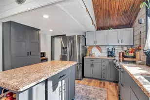 5802 S 3rd St, Tampa, FL 33611 - Photo 25