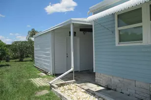 38513 Willoughby Dr, Zephyrhills, FL 33540 - Photo 21