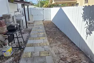 4812 E 97th Ave, Tampa, FL 33617 - Photo 23