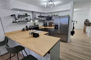 4812 E 97th Ave, Tampa, FL 33617 - Photo 9