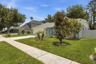 2023 Darlington Oak Dr, Seffner, FL 33584 - Photo 5