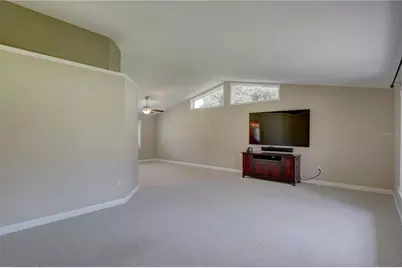 7600 Drew Oak Drive, Seminole, FL 33772 - Photo 11