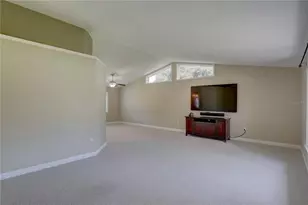 7600 Drew Oak Dr, Seminole, FL 33772 - Photo 11