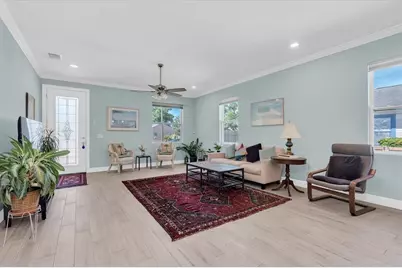 3069 19th Avenue S, Saint Petersburg, FL 33712 - Photo 3