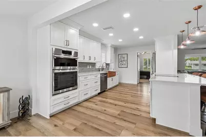 3941 E Eden Roc Circle, Tampa, FL 33634 - Photo 5