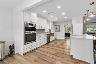 3941 E Eden Roc Cir, Tampa, FL 33634 - Photo 5