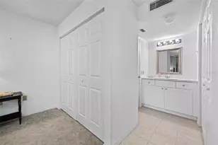900 Cove Cay Dr, Clearwater, FL 33760 - Photo 39