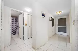 900 Cove Cay Dr, Clearwater, FL 33760 - Photo 21