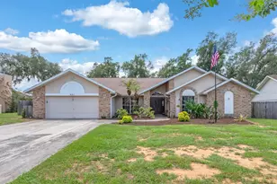 621 Penn National Rd, Seffner, FL 33584 - Photo 1