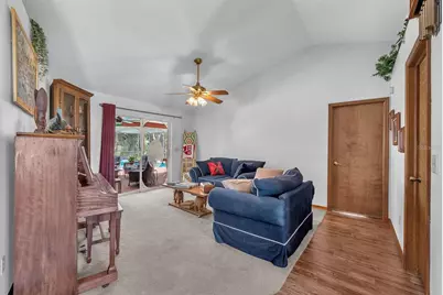 621 Penn National Road, Seffner, FL 33584 - Photo 9