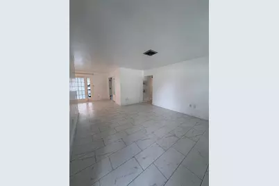1790 Russell Drive N, Saint Petersburg, FL 33710 - Photo 3