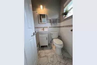 1790 Russell Drive N, Saint Petersburg, FL 33710 - Photo 9