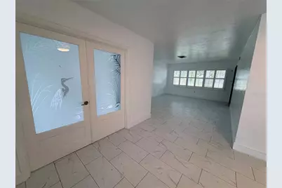 1790 Russell Drive N, Saint Petersburg, FL 33710 - Photo 11
