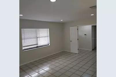 12302 N 27th Street, Tampa, FL 33612 - Photo 7
