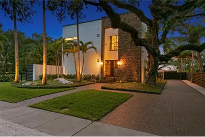 2515 W Shell Point Road, Tampa, FL 33611 - Photo 1