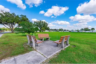 36428 Malibu Way, Zephyrhills, FL 33541 - Photo 45