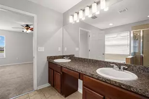 10284 Newminster Loop, Ruskin, FL 33573 - Photo 35