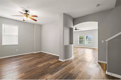 10284 Newminster Loop, Ruskin, FL 33573 - Photo 5