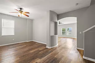 10284 Newminster Loop, Ruskin, FL 33573 - Photo 5