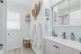 12109 Forest Hills Dr, Tampa, FL 33612 - Photo 29