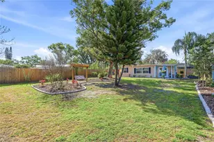 12109 Forest Hills Dr, Tampa, FL 33612 - Photo 67