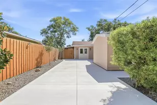 12109 Forest Hills Dr, Tampa, FL 33612 - Photo 61