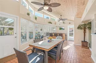 12109 Forest Hills Dr, Tampa, FL 33612 - Photo 35