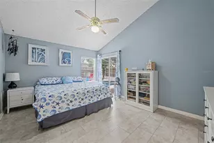 655 Sand Ridge Dr, Valrico, FL 33594 - Photo 17