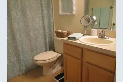 2125 Nantucket Drive, Sun City Center, FL 33573 - Photo 17
