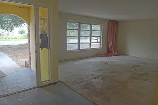1913 Kings Hwy, Clearwater, FL 33755 - Photo 3