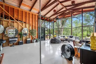 10134 White Trout Ln, Tampa, FL 33618 - Photo 27